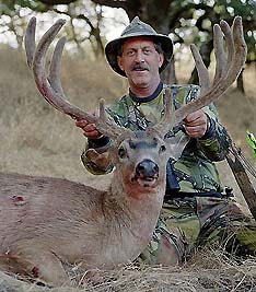 Angelo Nogara broke the California State Record with this non-typical
      blacktail taken with his Mathews bow in July of 2005.